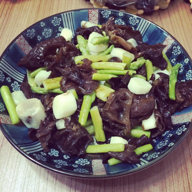 芦笋山药炒木耳