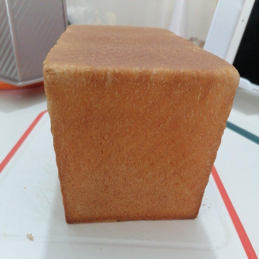 颜值奶油草莓甜心小面包