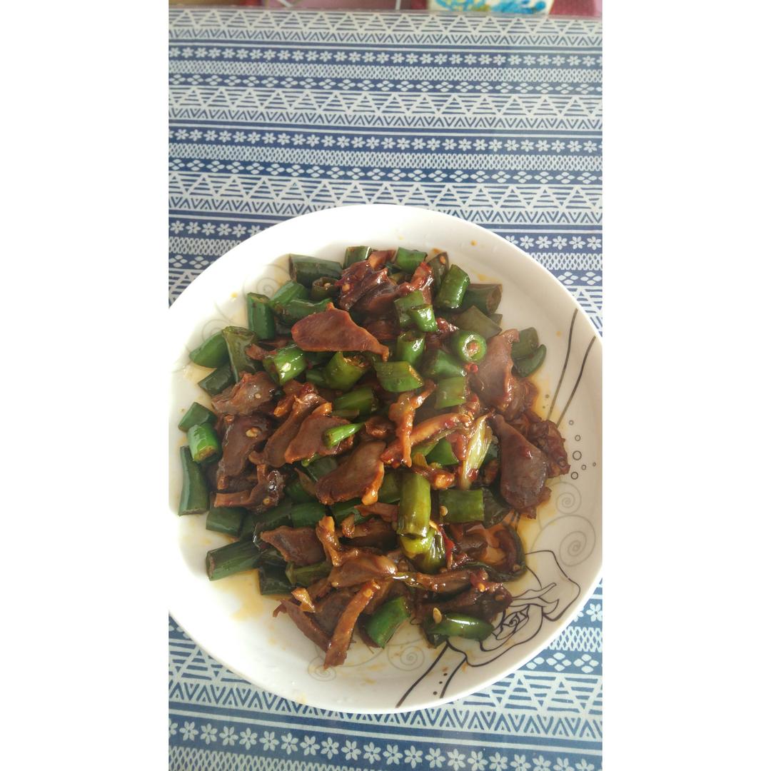 小炒鸭胗