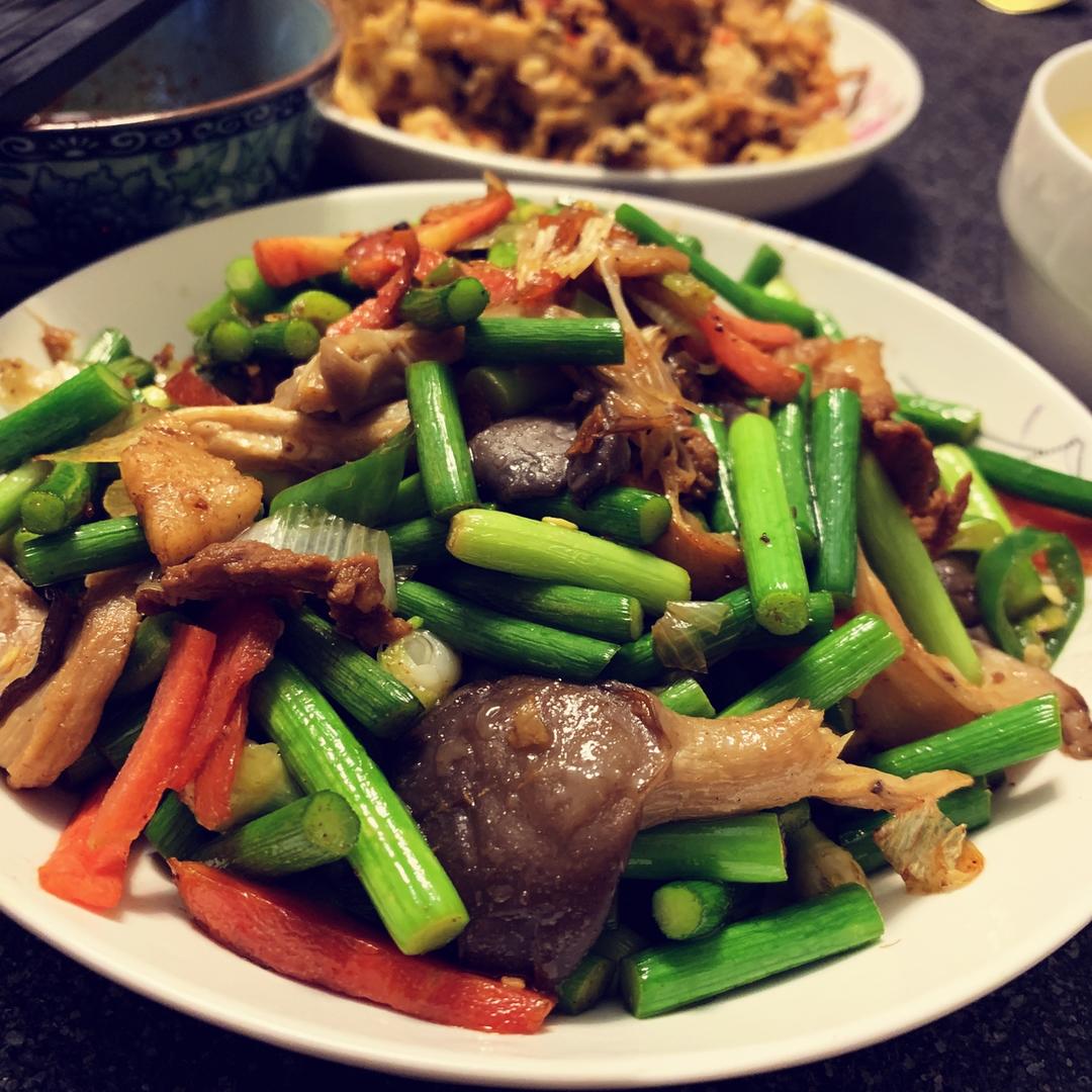 蒜薹炒肉丝
