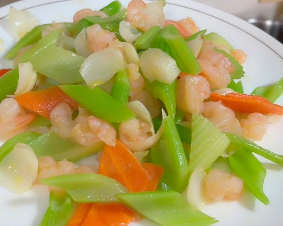 西芹百合炒虾仁