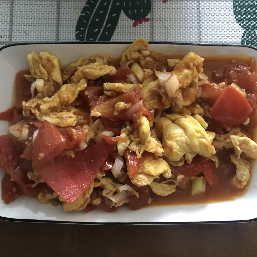 番茄炒鸡蛋（超浓的番茄味）