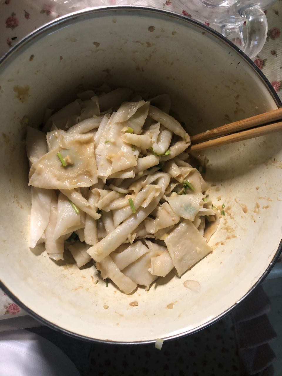 零难度的麻酱拌面皮，好吃到飞