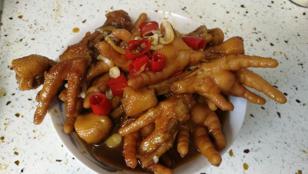 香辣烧鸡爪