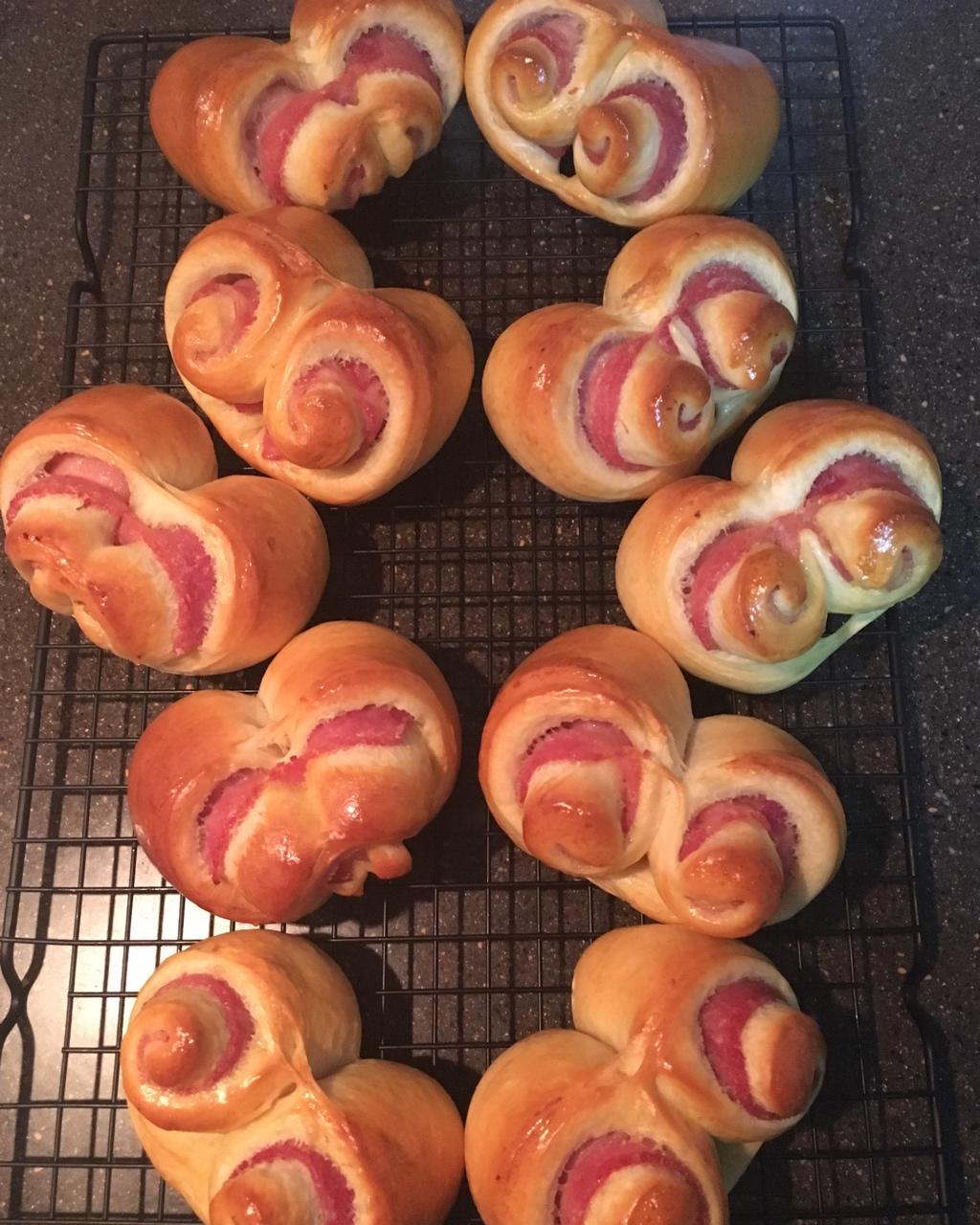 深受家人喜爱的松软面包——做法简单的汤种培根香葱面包