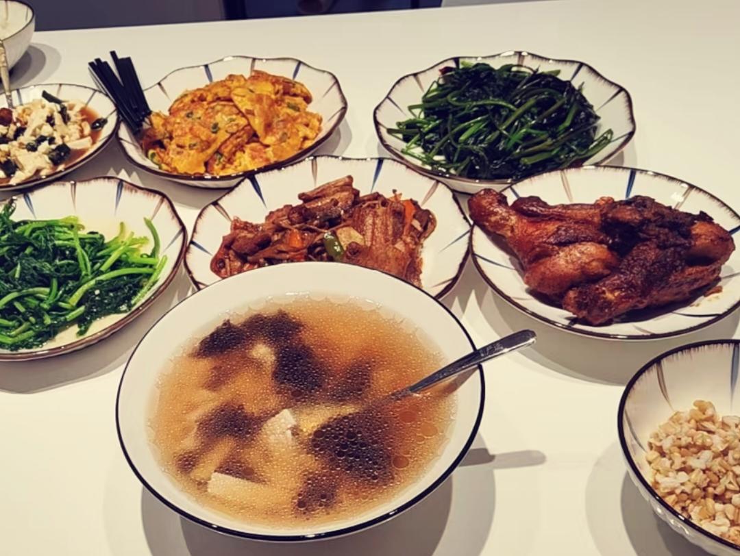家庭聚餐