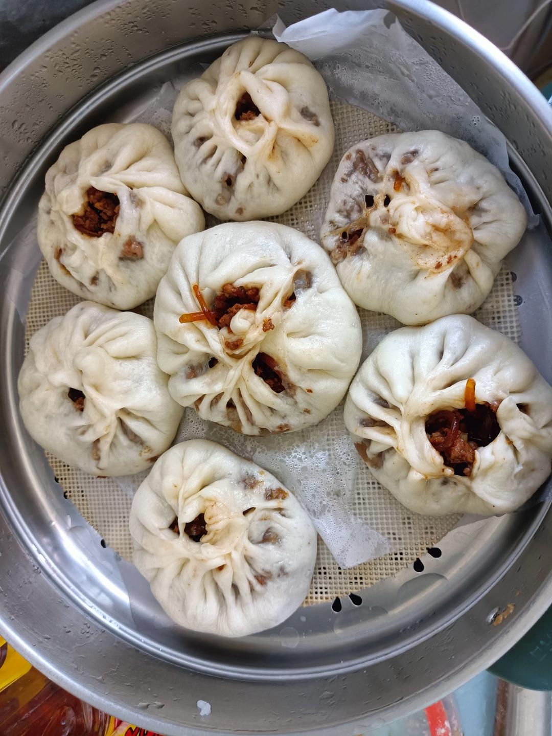 小时候的肉末粉丝包子