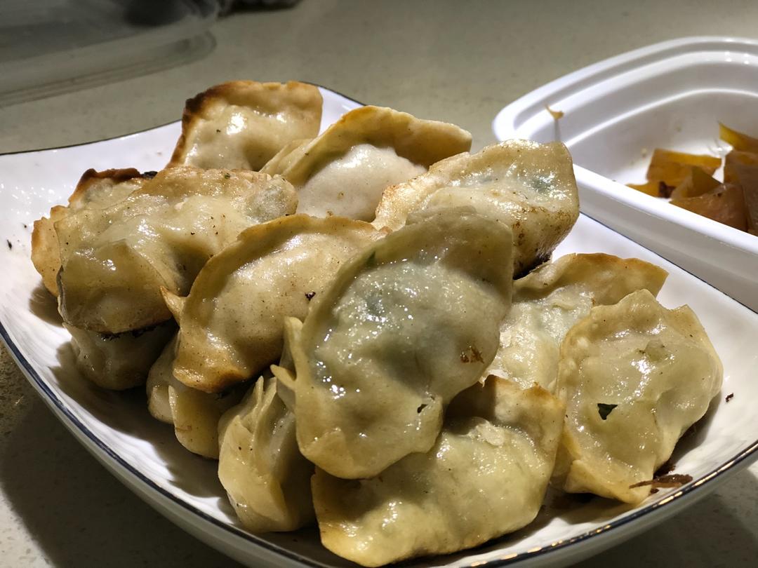 我是一份煎饺（生煎速冻饺）
