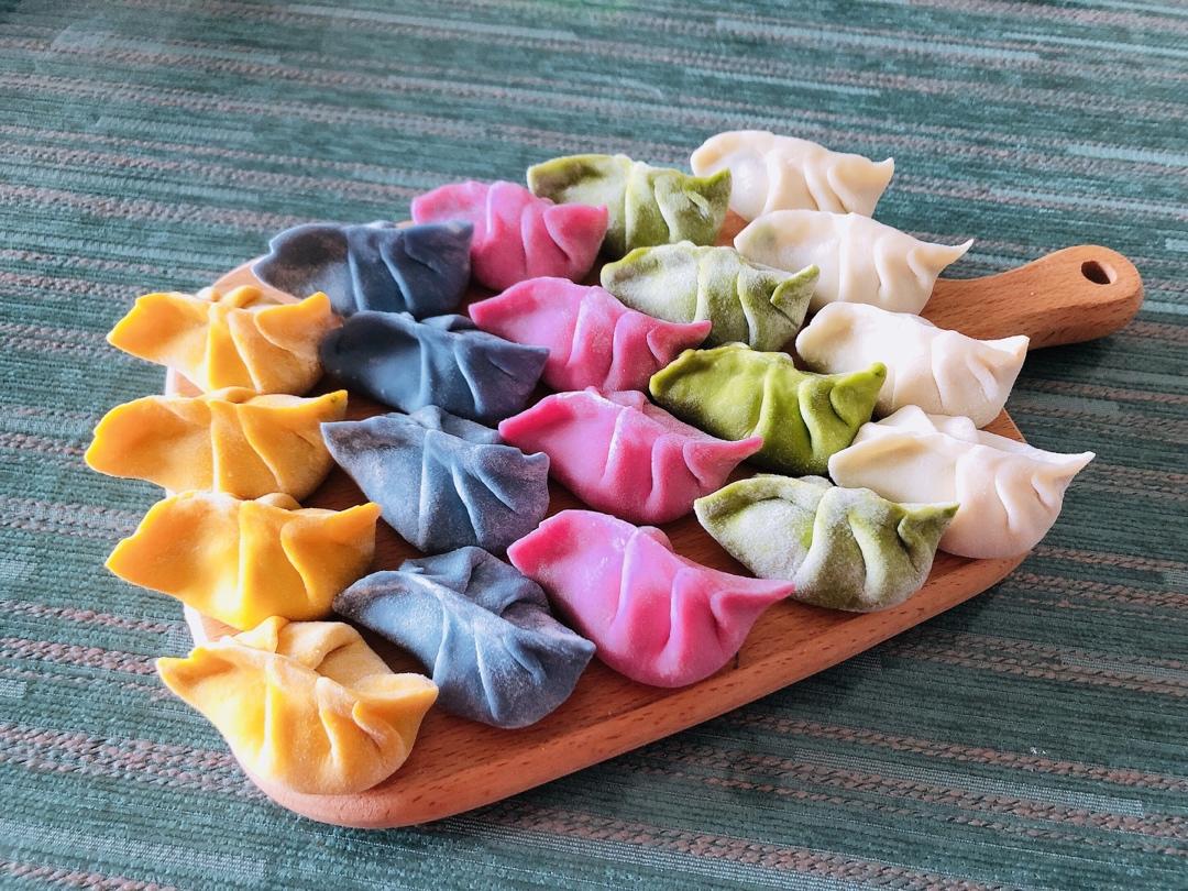 彩色饺子