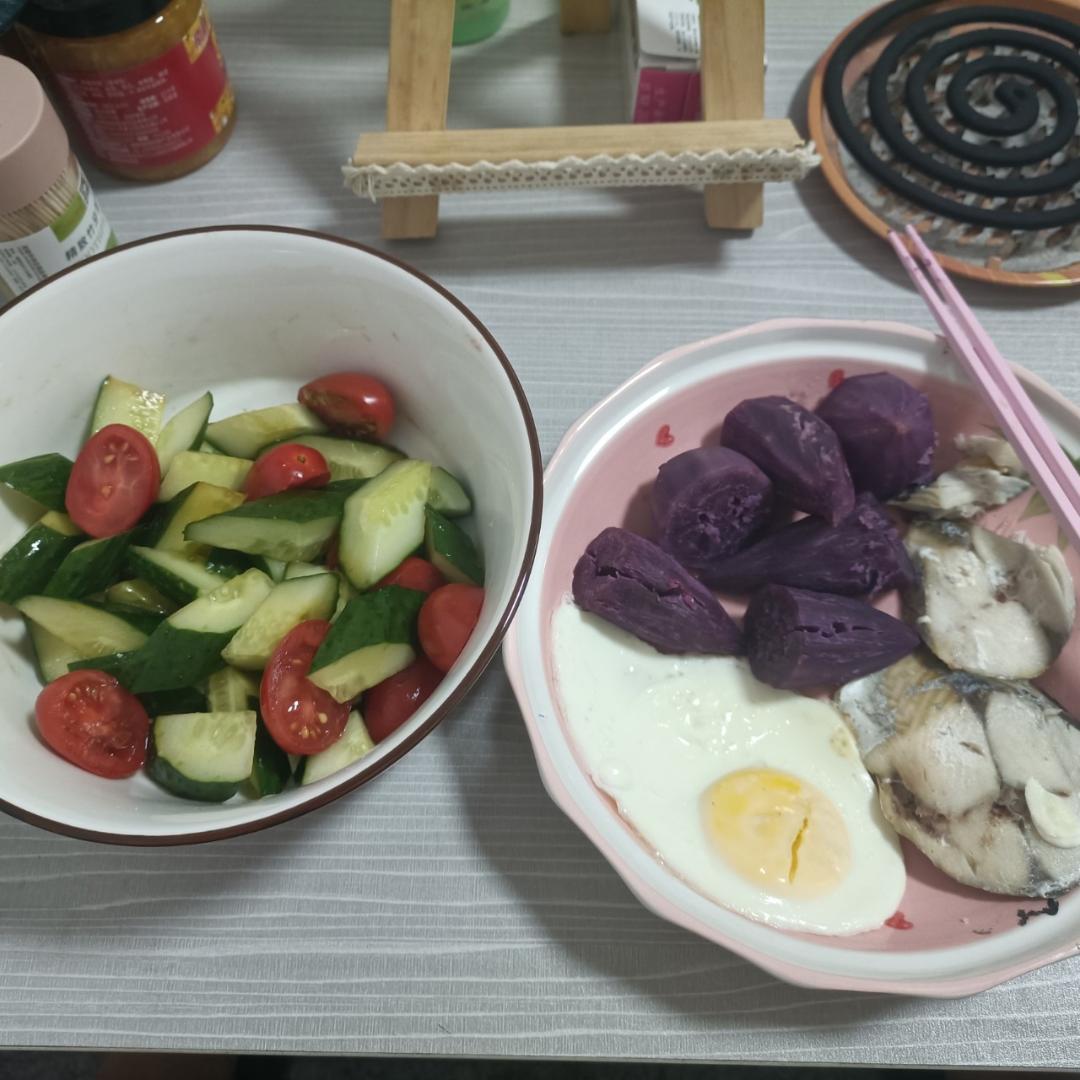 煎青花鱼+蒸红薯+蒸蛋羹