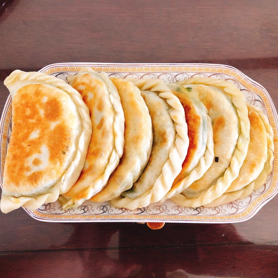韭菜盒子 Chinese Leek and Egg Pasty