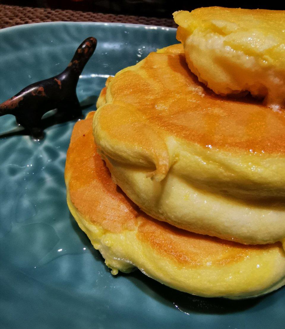 不用烤箱 15分钟无油低糖的舒芙蕾蛋糕松饼 🥞 蓬松绵软