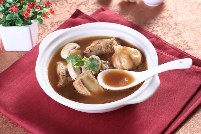 林志鹏自动烹饪锅烹制肉骨茶-捷赛私房菜的做法
