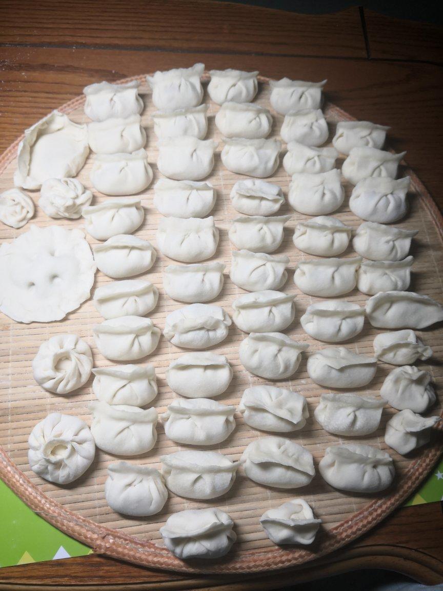 手工揉面三分钟，又韧又薄又好包的饺子皮