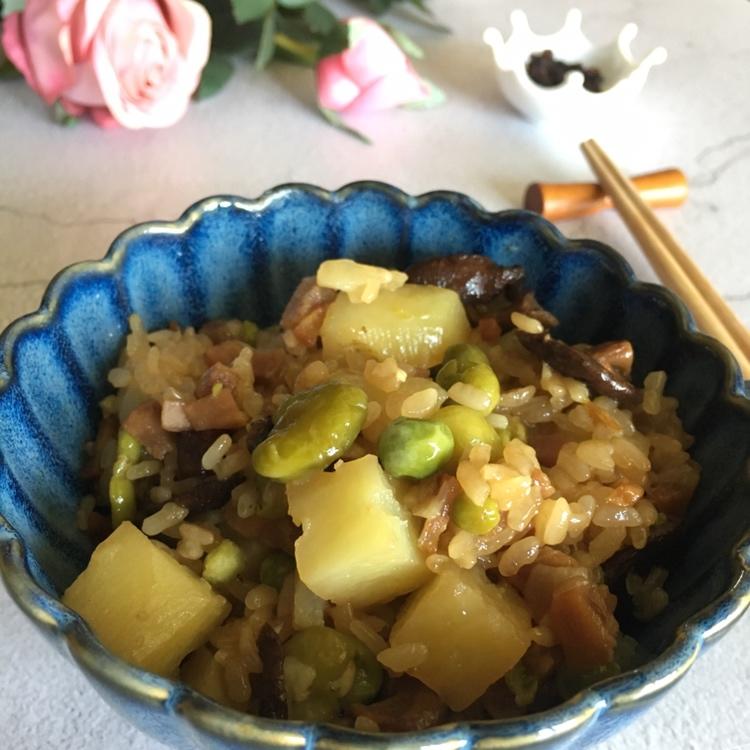 每年五月必吃的传统咸肉豌豆糯米饭