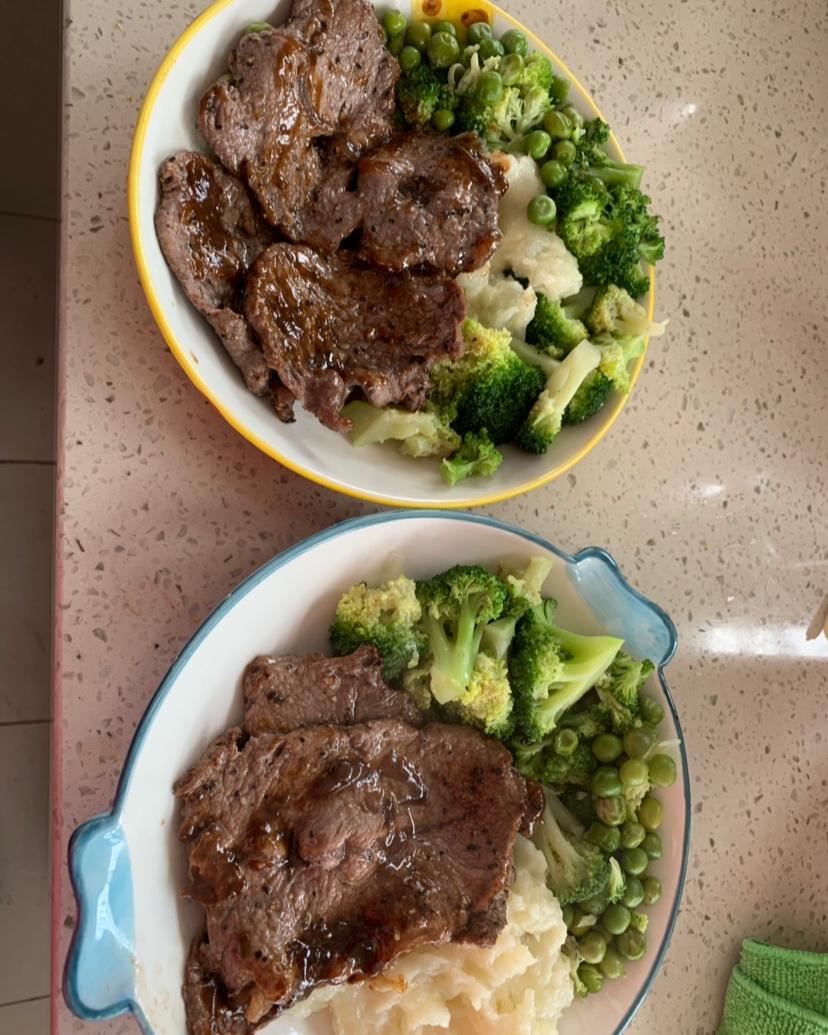 好吃到哭的煎牛排