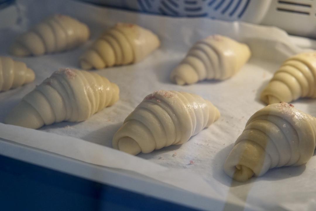 步骤图 盐面包 美美的日系可颂 海盐卷 的做法 盐面包 美美的日系可颂 海盐卷 的做法步骤 菜谱 下厨房