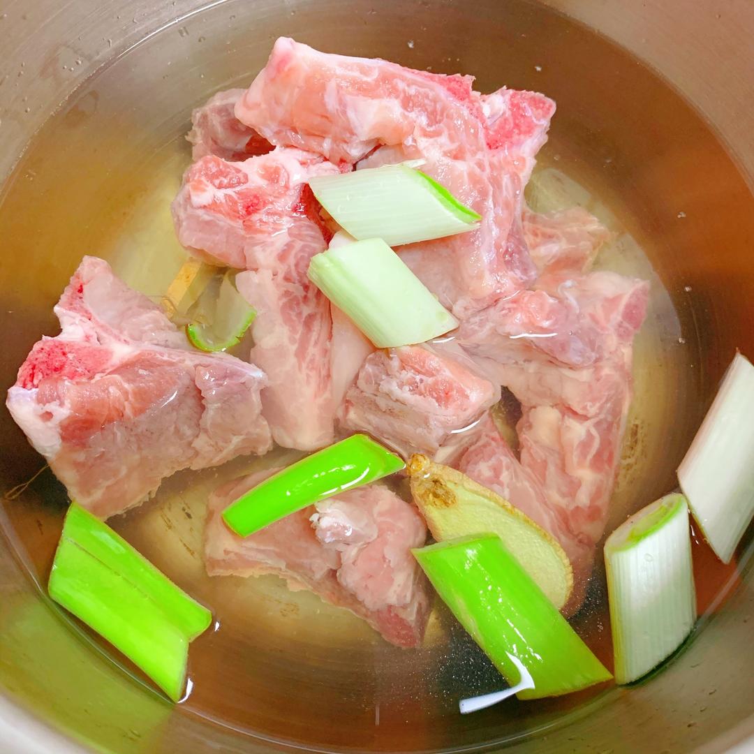 玉米排骨汤简单易做