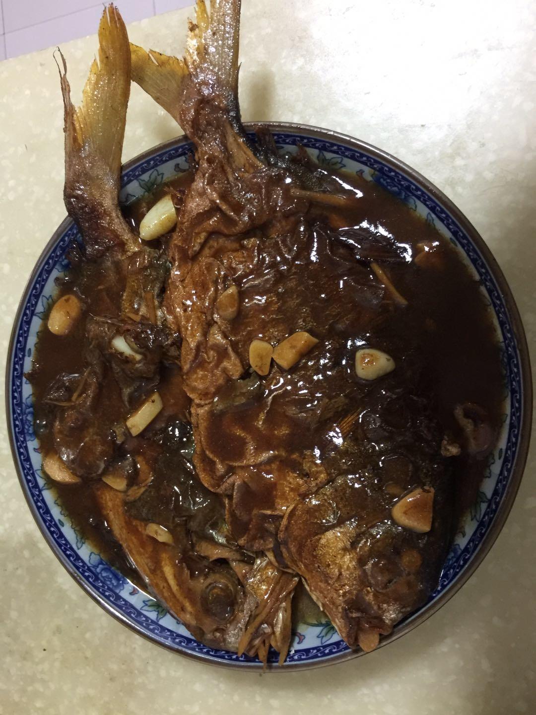 红烧金鲳鱼