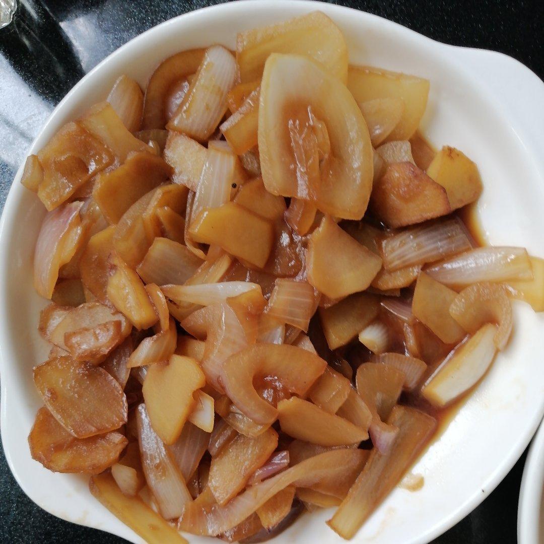 洋葱炒土豆