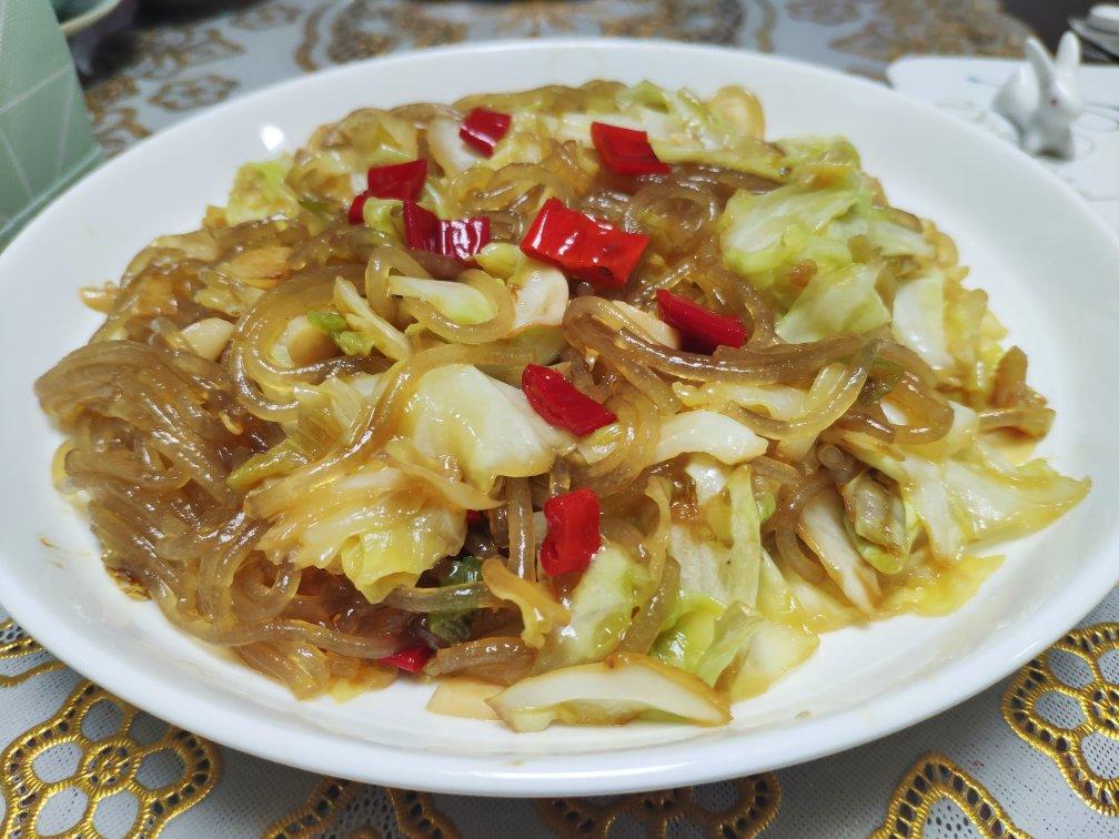 卷心菜炒粉丝 Glass noodles with Cabbage