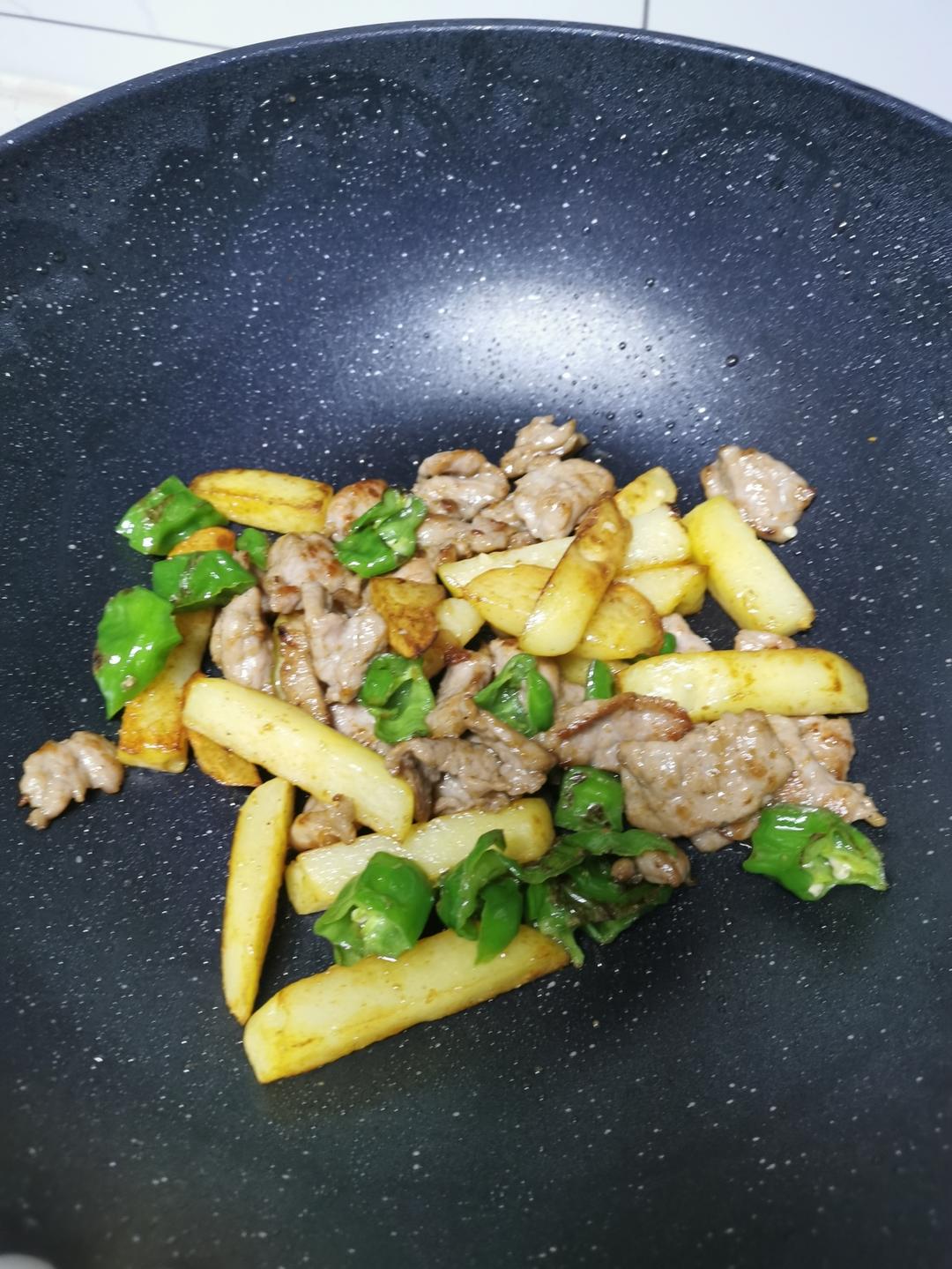 孜然土豆炒牛肉