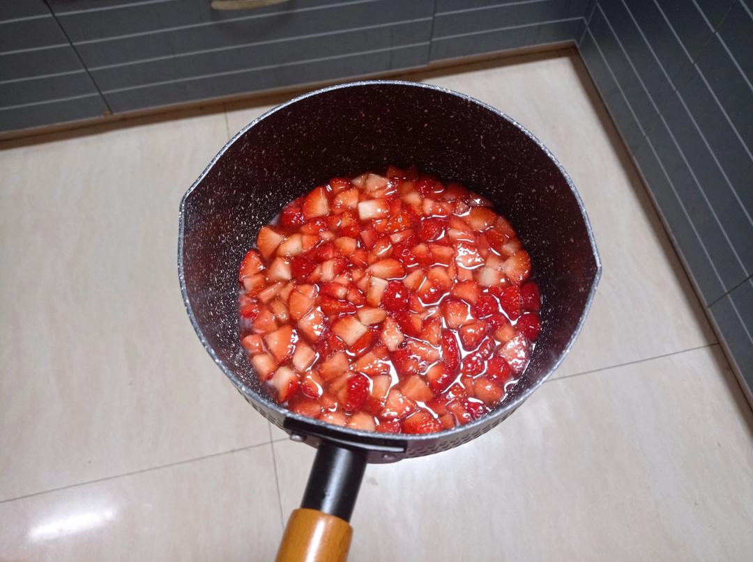 自制无添加草莓酱