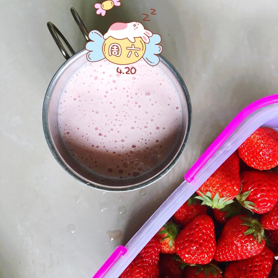 香蕉草莓奶昔