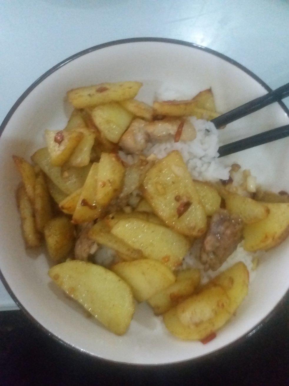 孜然肉片土豆