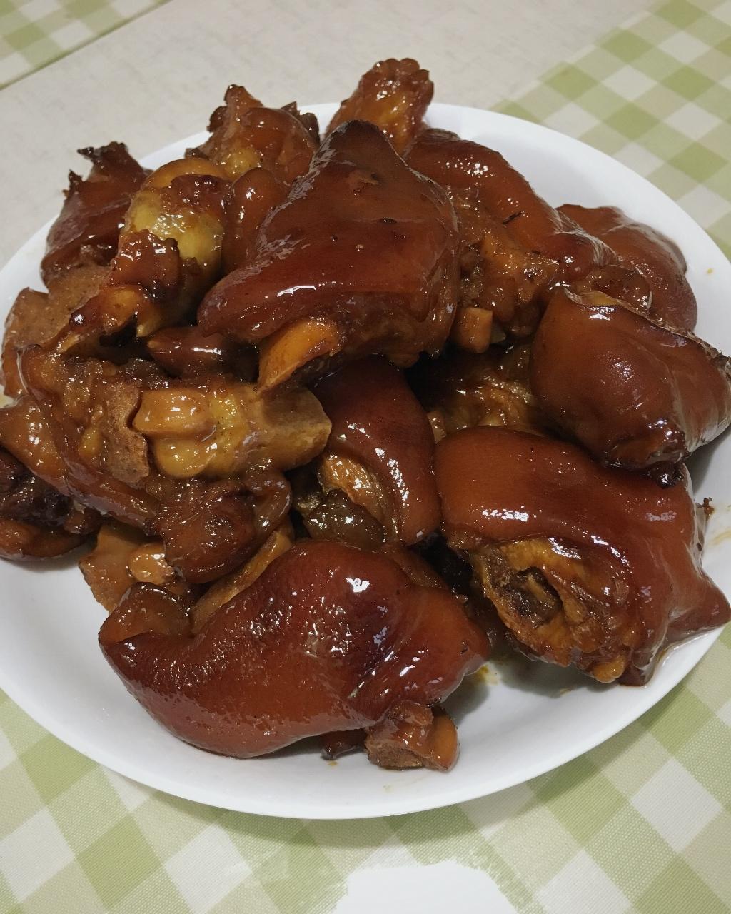 小蛇儿2001做的红烧猪蹄