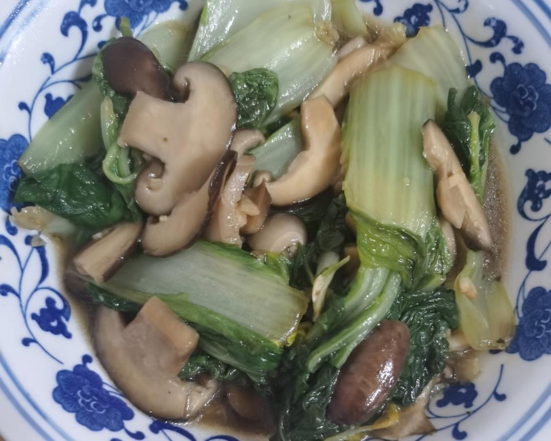 香菇炒杭白菜（4⭐）的做法