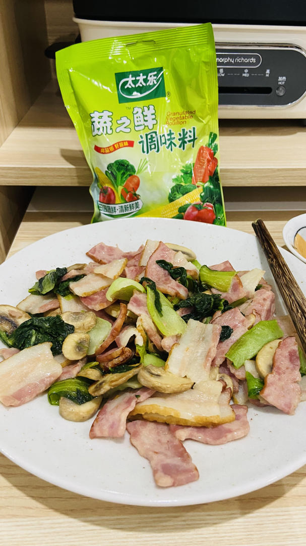 健康低卡家常菜 - 西兰花虾仁木耳炒蛋