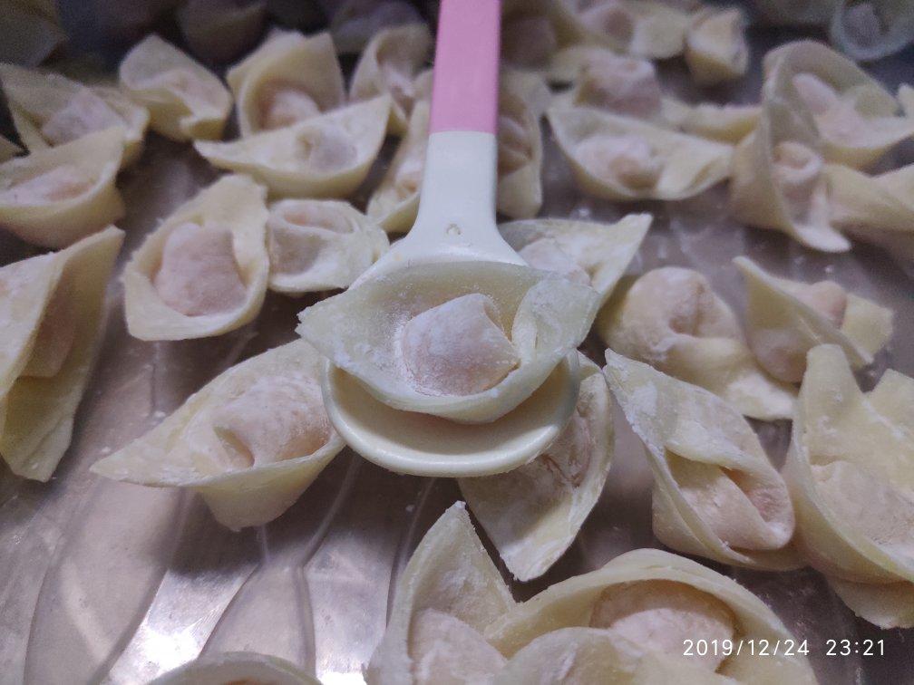 鲜虾胡萝卜小馄饨～宝宝食谱