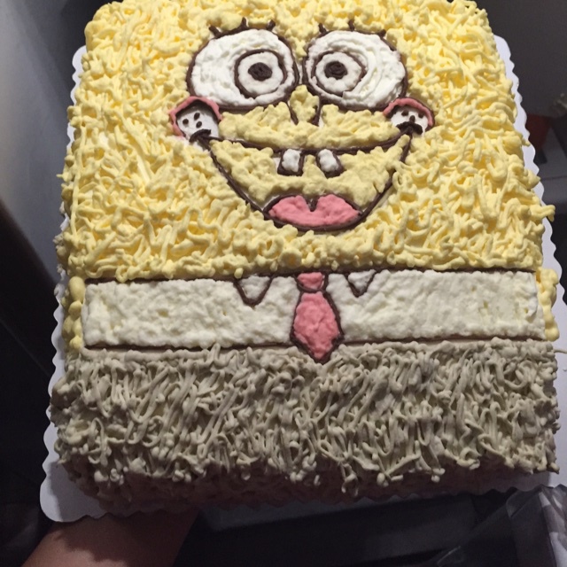 海绵宝宝奶油水果蛋糕