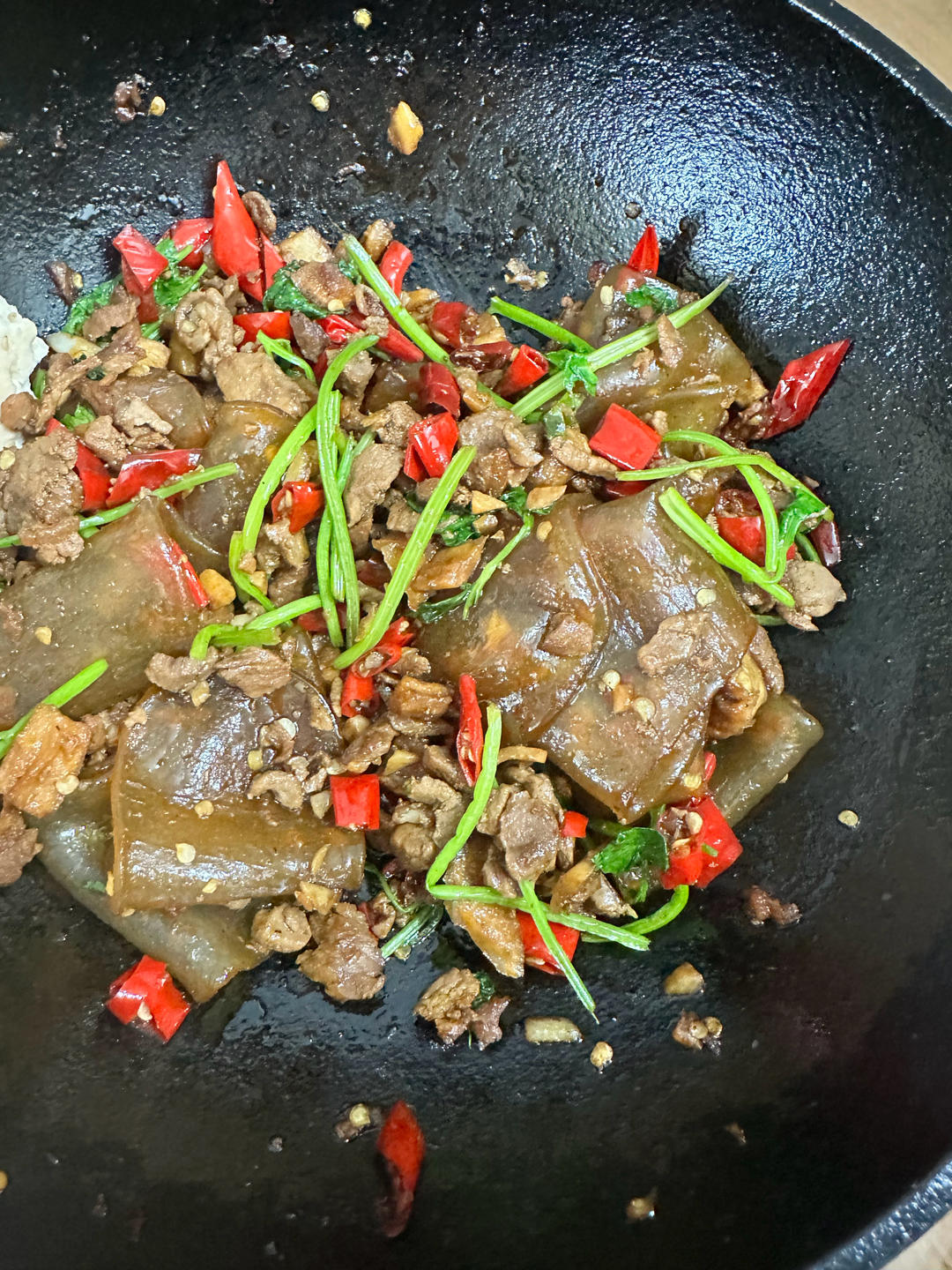 软糯Q弹的家常肉末酸菜粉皮