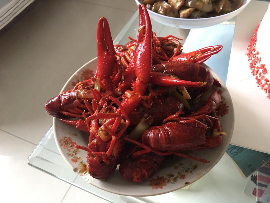 十三香小龙虾【曼食慢语】