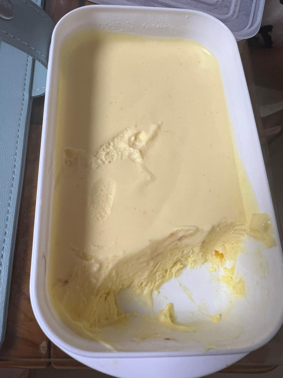 自制冰淇淋（懒人版无需搅拌的冰淇淋）