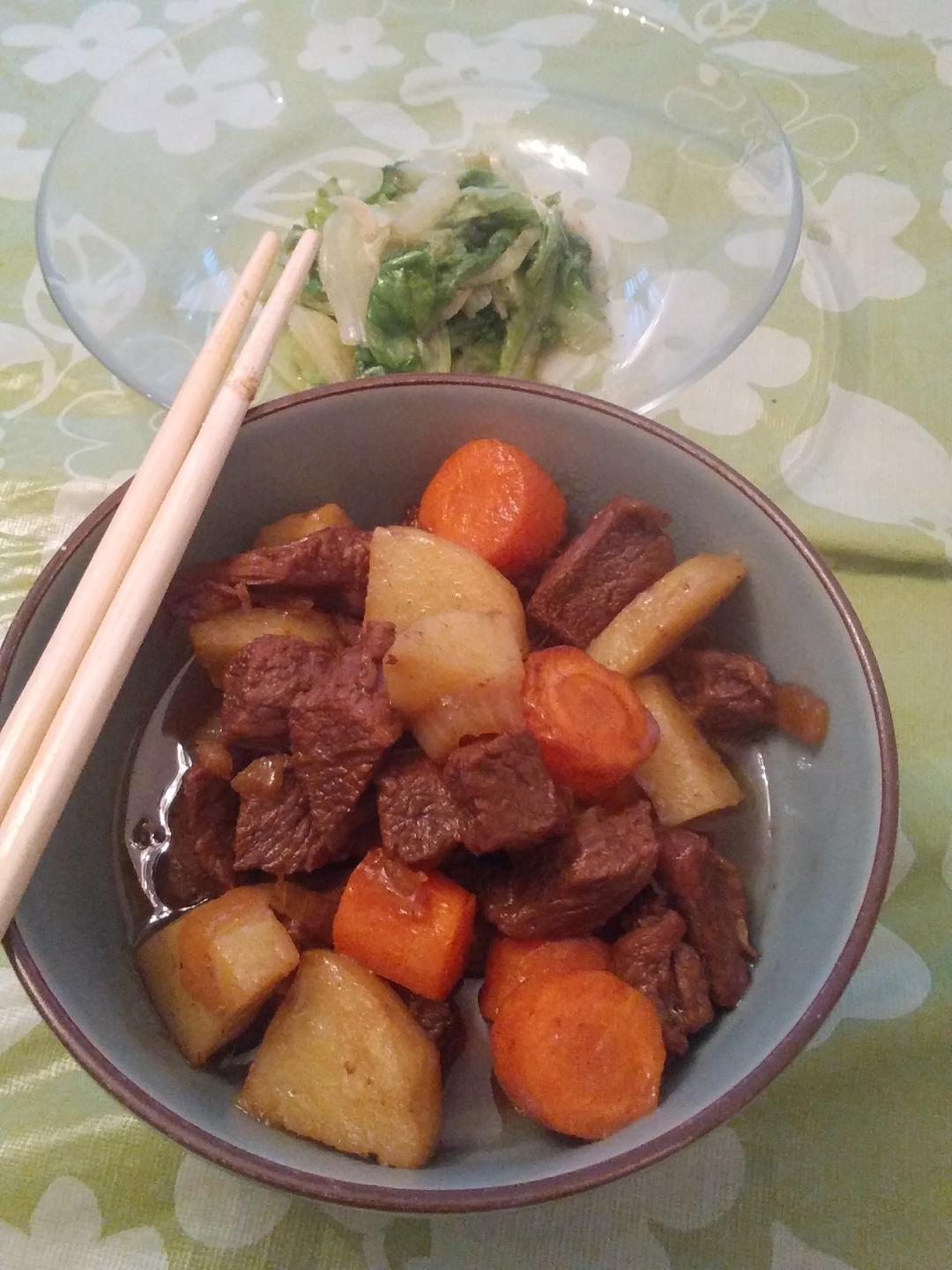 沙沙土豆胡萝卜炖牛肉
