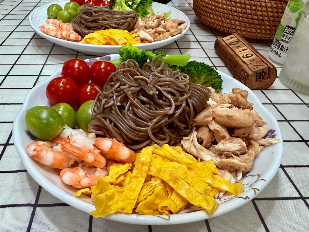 夏天吃鸡丝拌面（凉面）太爽了