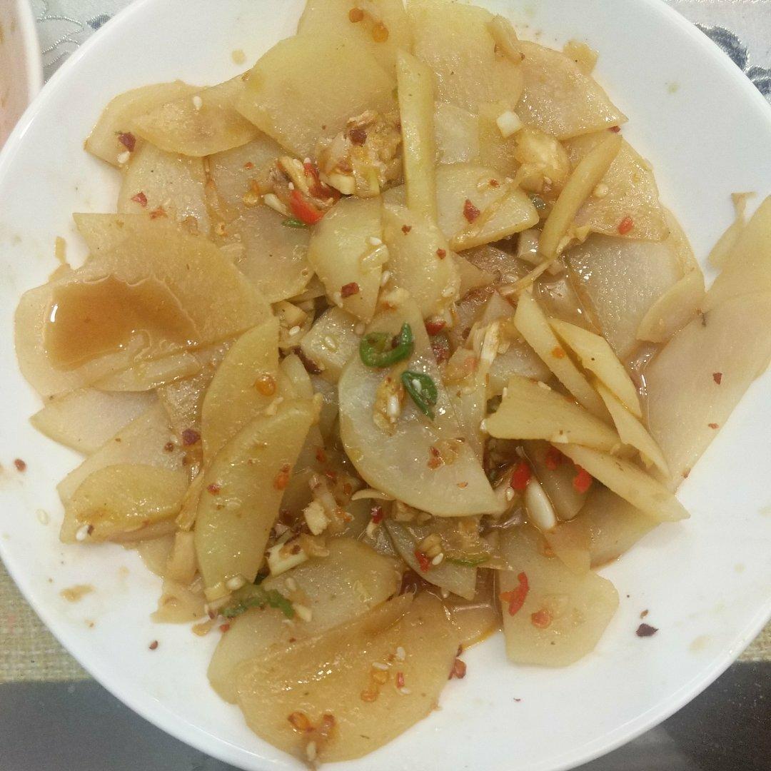 巨下饭的香辣土豆片，酸辣过瘾，好吃到流泪～