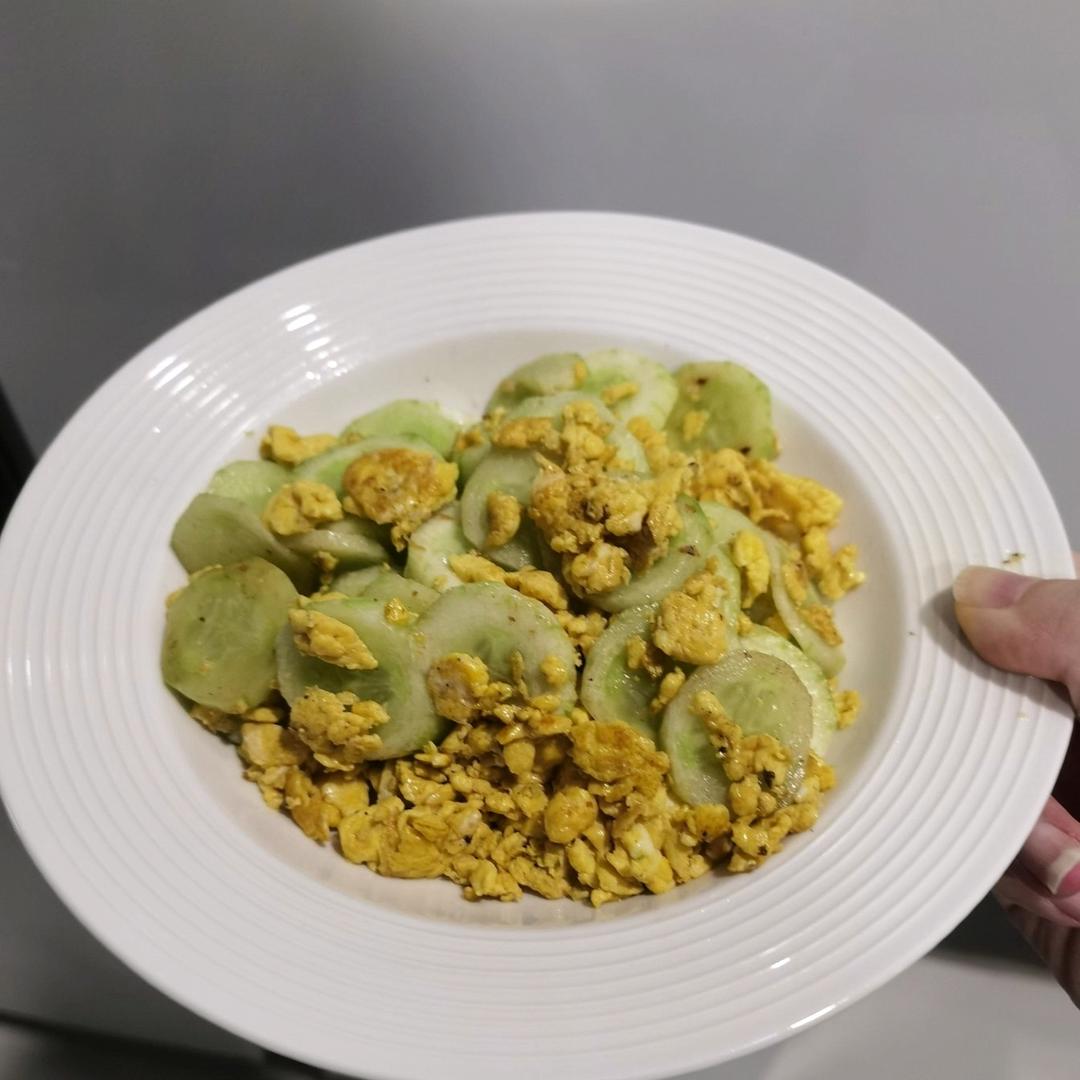 黄瓜炒鸡蛋 （青瓜炒鸡蛋）