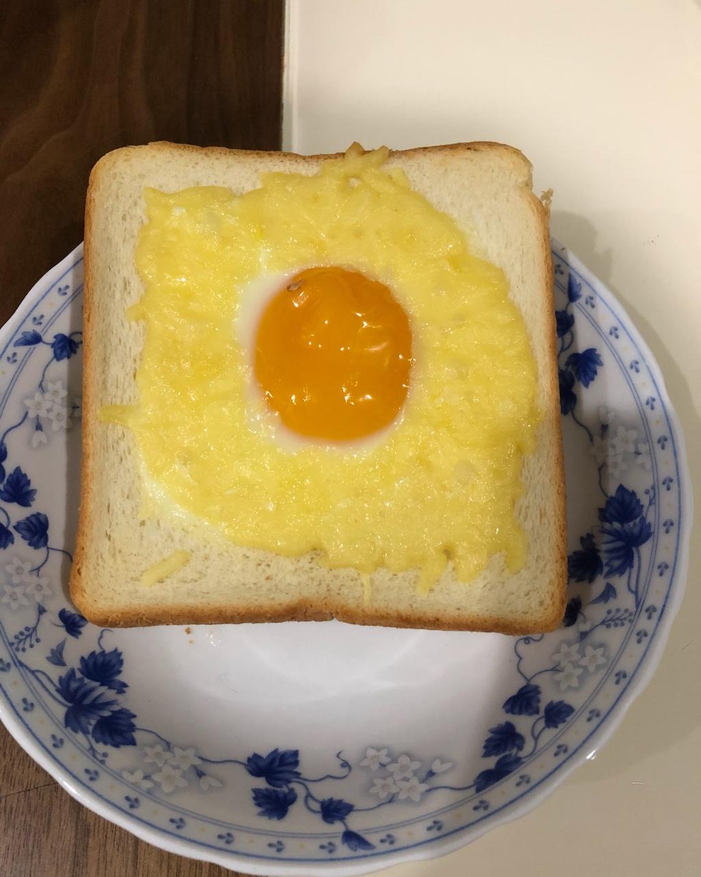 鸡蛋芝士烤吐司