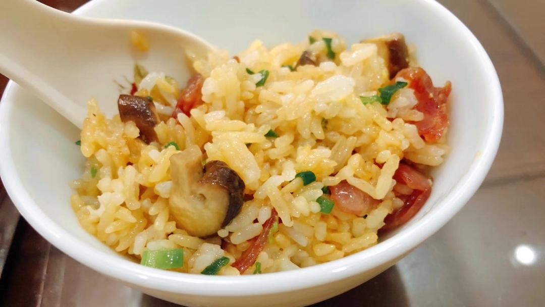 懒人必备～电饭煲腊肠焖饭