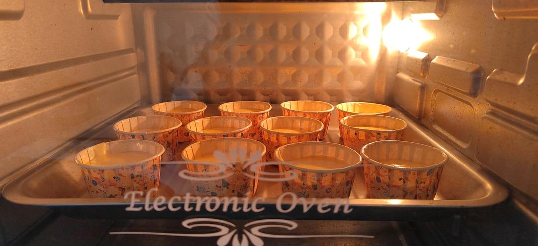 纸杯蛋糕，绝对不塌不裂，百分百成功四段式烘烤方法，不私藏无保留