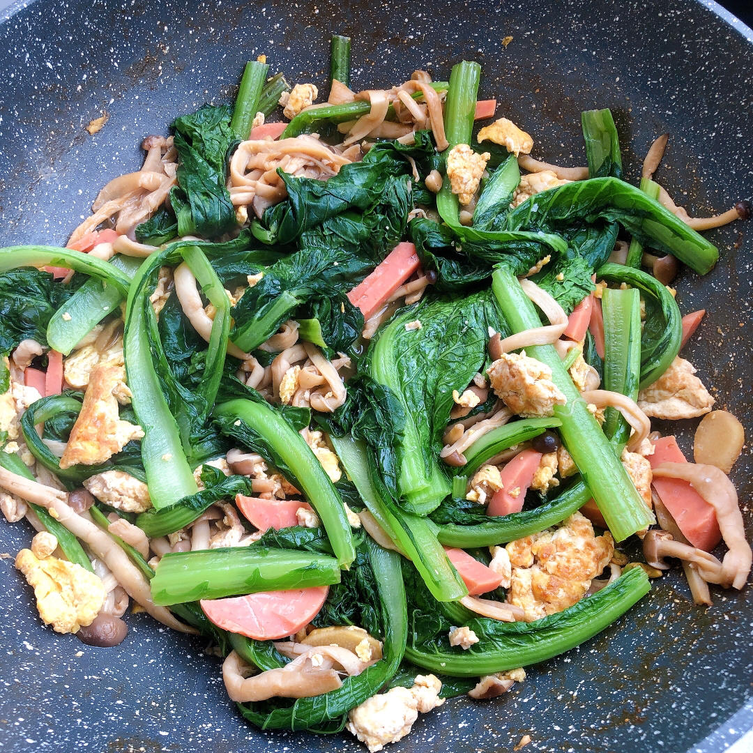 300大卡吃到撑 / 鲜美蘑菇烩青菜