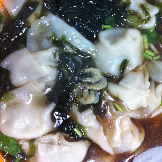 荠菜馄饨
