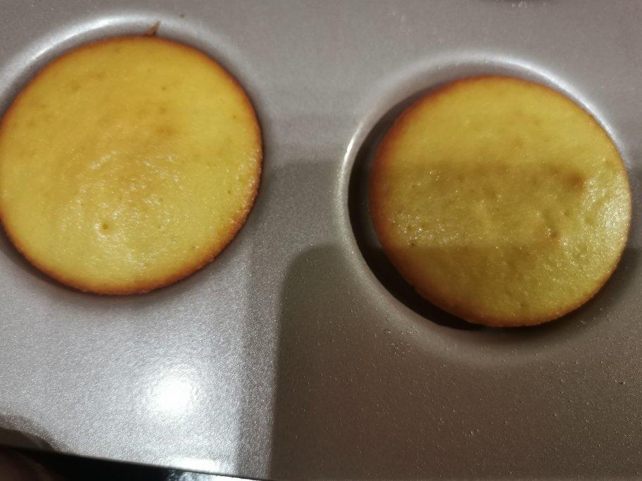 焦香酥软的柠檬玛德琳蛋糕