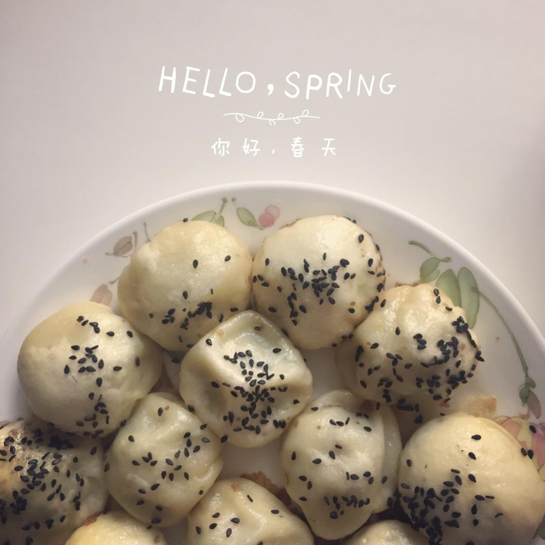 咸蛋黄鲜肉生煎包