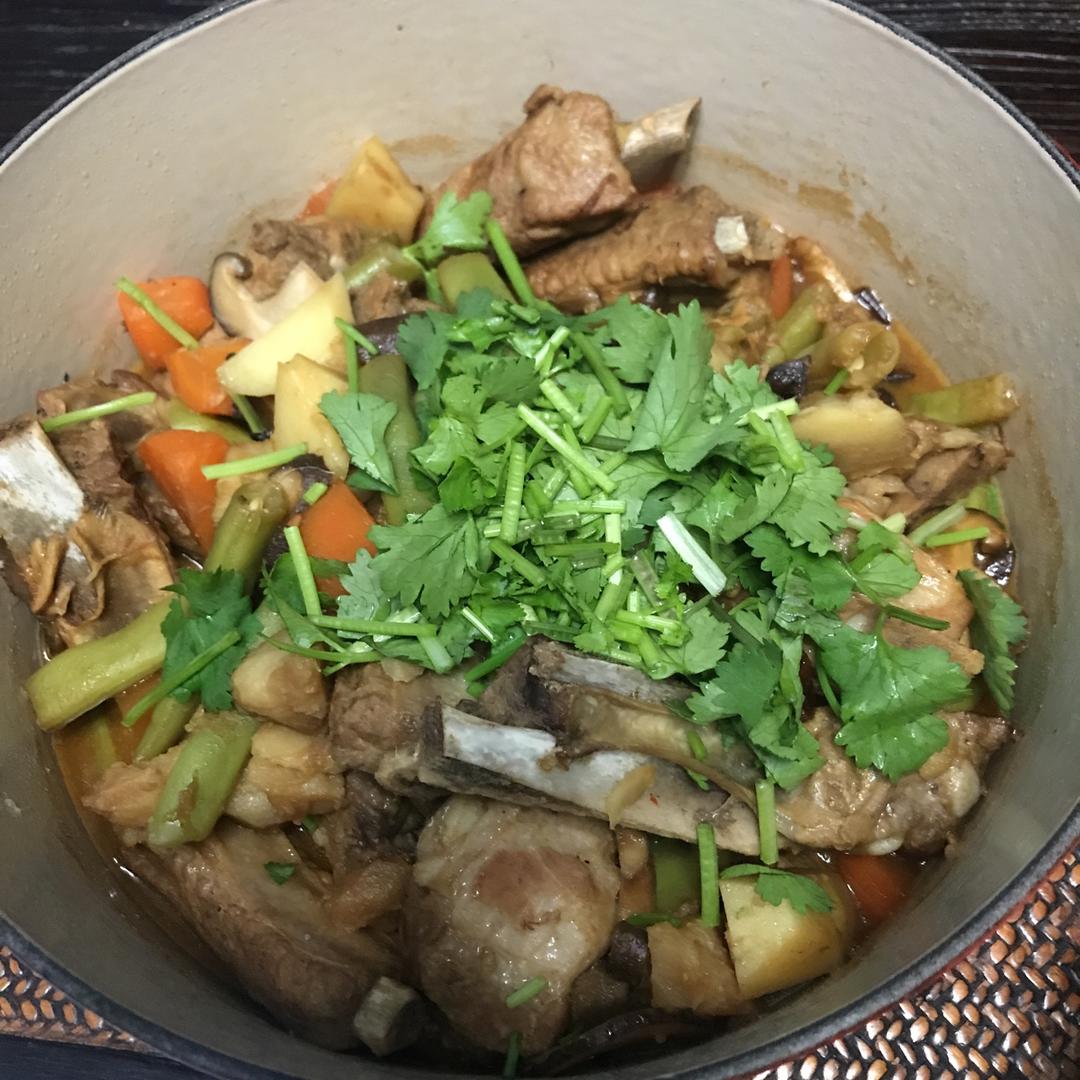 一定要用铁锅做的菜“排骨土豆炖豆角”
