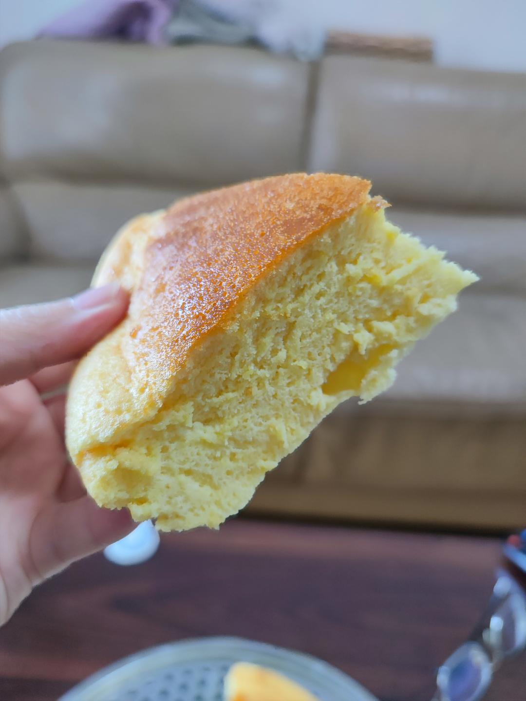 不用电子称只需要普通电饭锅做的电饭锅蛋糕
